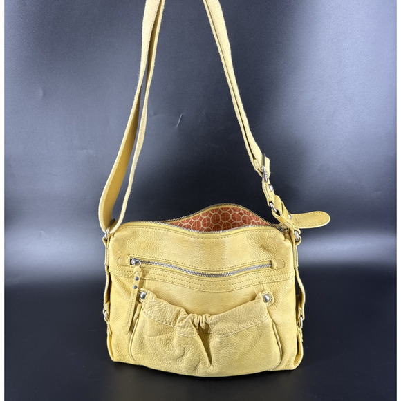 Fossil Ashley LR Top Zip Banana Yellow banana Crossbody Bag Genuine Leather - Picture 1 of 16